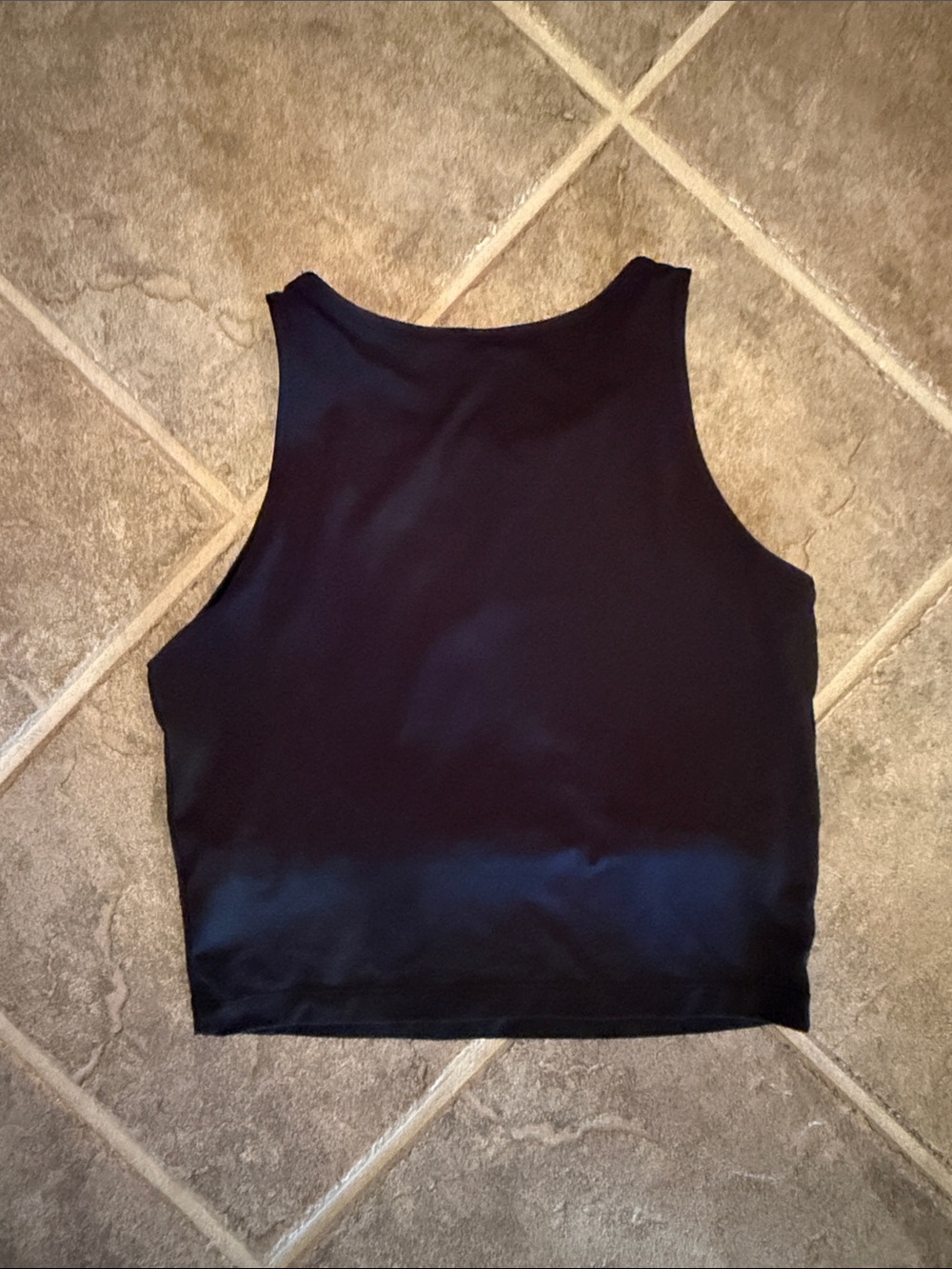 Iowa Hawkeyes Black & Gold Crop Tank - built in shelf bra women’s medium - Picture 3 of 3